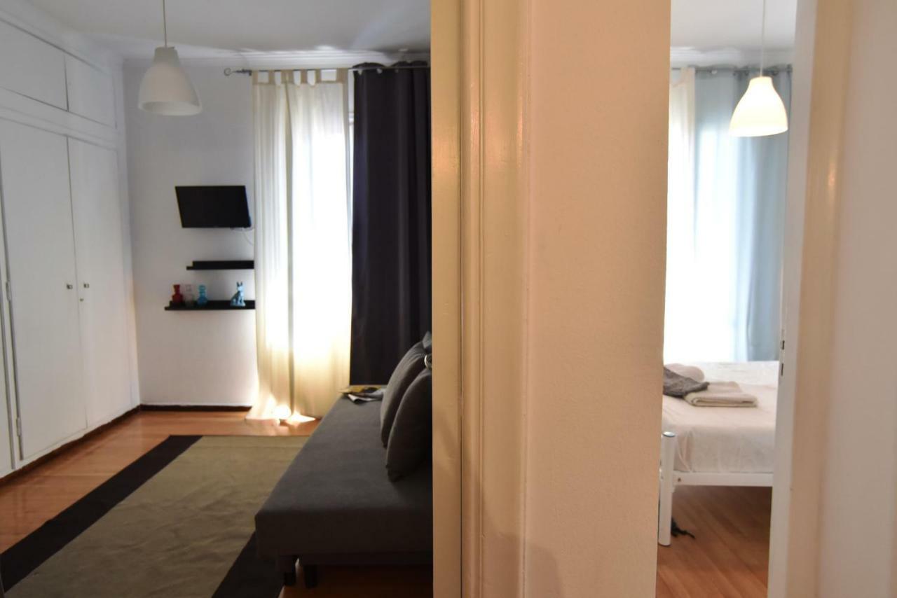 Artist'S Lovely Nest Under The Shadow Of The Parthenon Apartment Athens Exterior photo