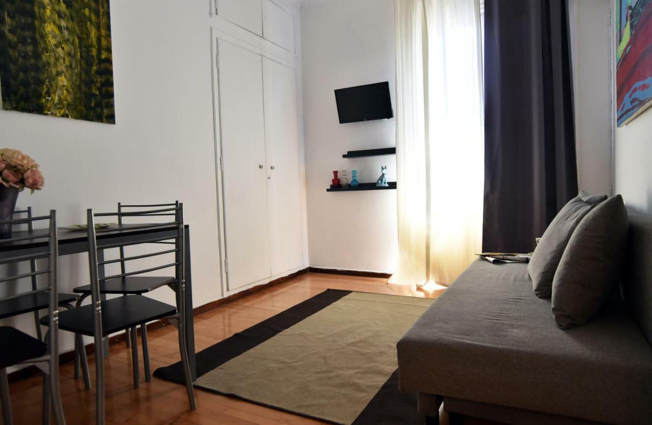 Artist'S Lovely Nest Under The Shadow Of The Parthenon Apartment Athens Exterior photo