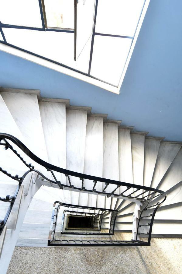 Artist'S Lovely Nest Under The Shadow Of The Parthenon Apartment Athens Exterior photo