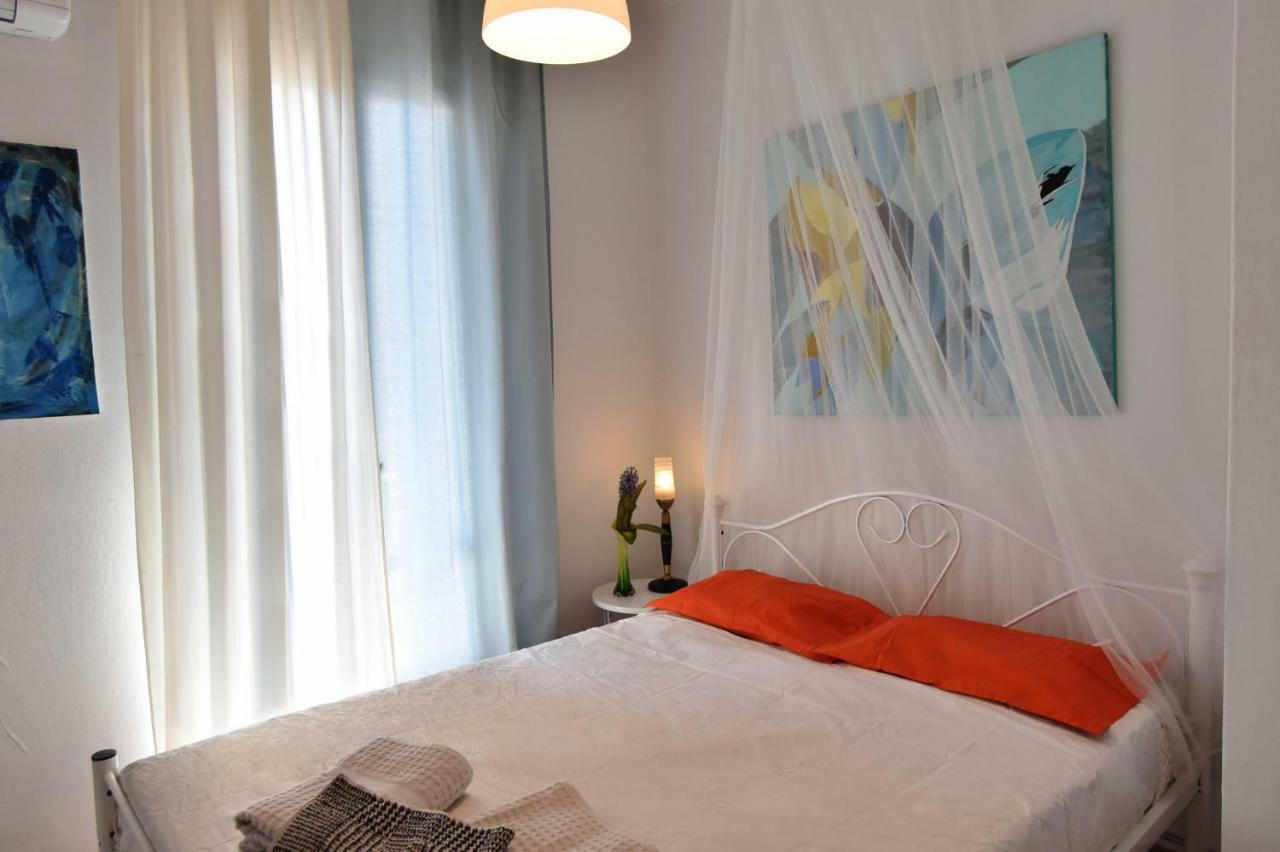 Artist'S Lovely Nest Under The Shadow Of The Parthenon Apartment Athens Exterior photo